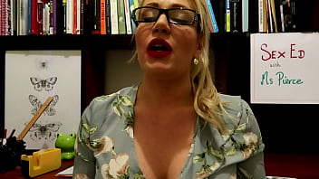 Class PREVIEW MY NERDY TEACHER IS A SLUT POV JESSIELEEPIERCE.MANYVIDS.COM MILF GLASSES CUM ON GLASSES STUDENT TEACHER CUM SHOT STOCKING SUSPENDERS BLONDE GIANT DILDO ANATOMY CLASS FEMALE LIVE SUBJECT FEMDOM DETENTION