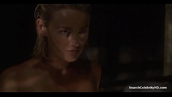 Celebrities Kelly Carlson Starship Troopers 2004