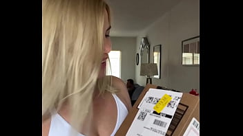 Only-women Unpacking and Testing my New Sex Toy