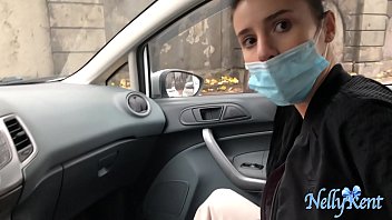 Sex Stranger helps her to lift the bags in exchange of a blowjob in his car.Caught in public giving a blowjob