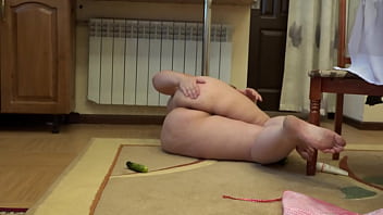 Fat-belly Anal organic masturbation with cucumbers. BBW with a juicy PAWG fucks her hairy asshole in the kitchen. Homemade fetish.