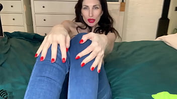 Big-tits Liza Virgin in sexy jeans fucked herself with a dildo and get orgasm