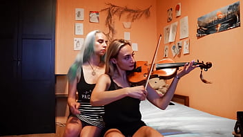 Lesbians Student violin lessons from Foxy ended with sex