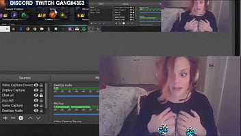 Streamers Twitch Streamers Flashing Her Boobs On Stream & Accidental Nipslips 15