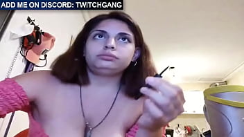 Twitch Twitch Streamer Accidental Downblouse Nip Slip OH BOY! and flashing boobs 170