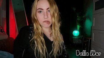 Solo-girl FUCKING MY THROAT DEEP AND SLOOPY DIRTY TALK