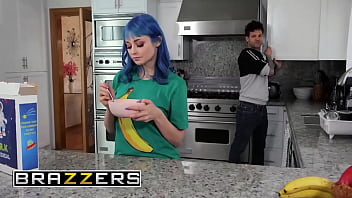 Handjob Jewelz Blu Flirts With Her Brother's Friend Small Hands Then Lets Him Fuck Her In The Room - Brazzers