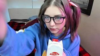 Webcam-teen Spicy blowjob from nerdy girl and hard vibration downstairs.full version