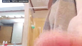 Naked-on-stream Twitch Streamer Flashing Boobs On stream and accidental Nip slip #28