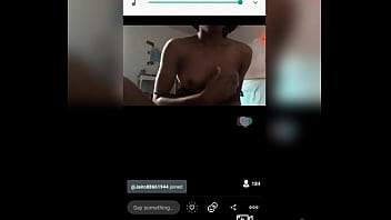 Black-girl Skinny black girls playing with her tits on periscope